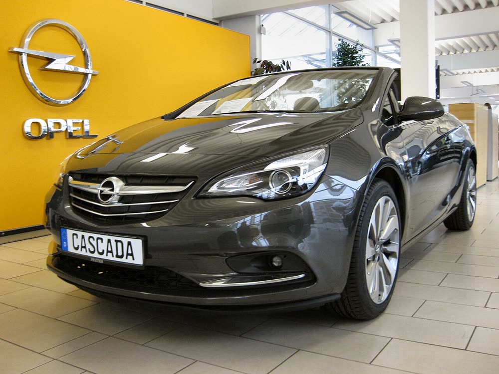 Opel Cascada Cabrio kiralık araç
